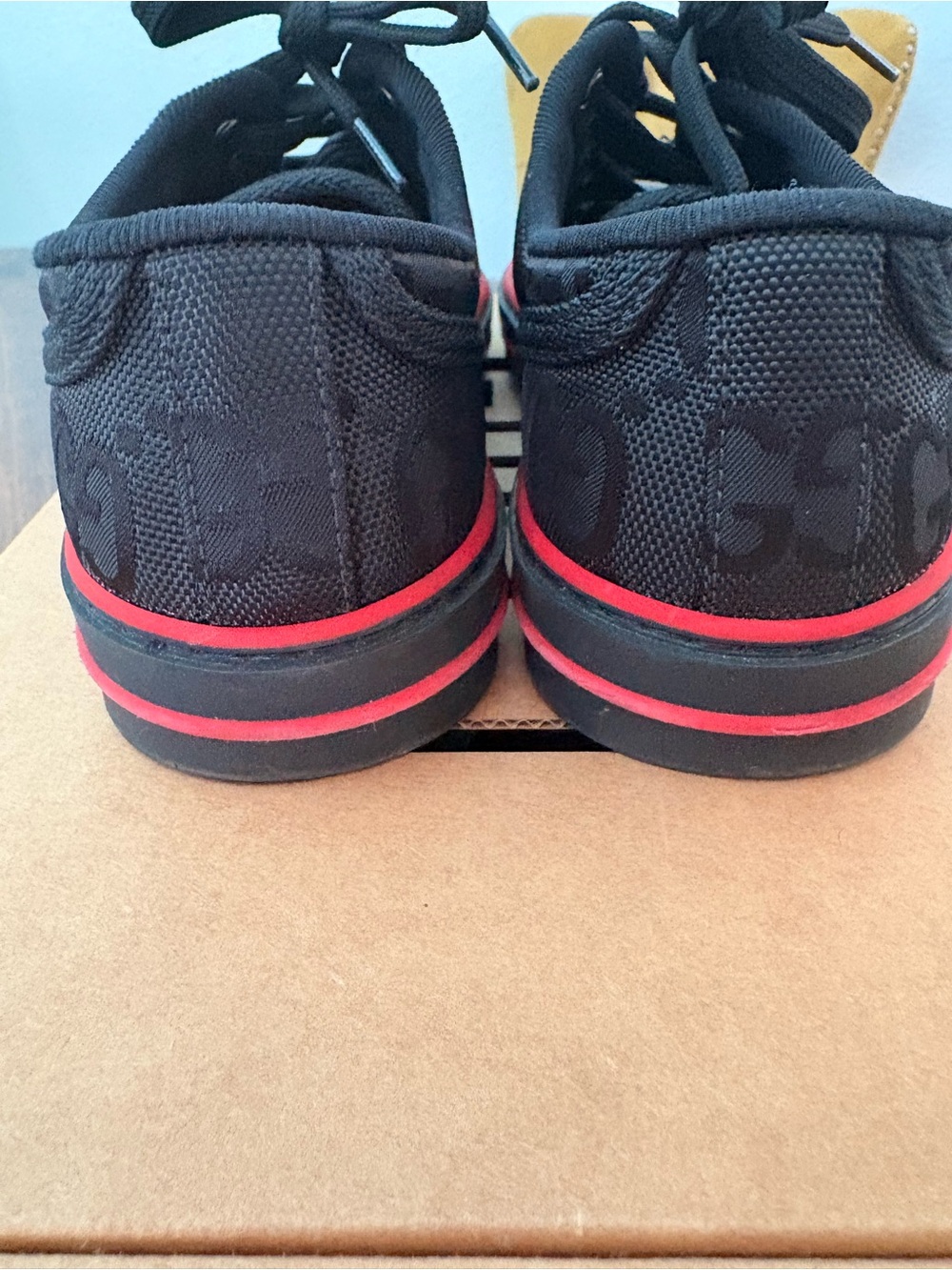 Women’s Authentic Gucci 1977 Tennis Sneaker - Picture 3 of 10